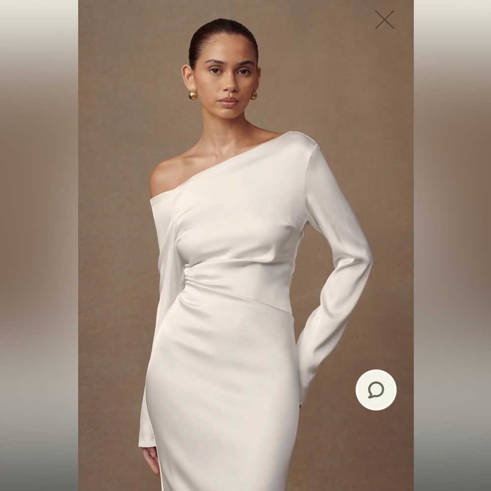 MESHKI- Avery Long Sleeve Maxi Dress 
Ivory